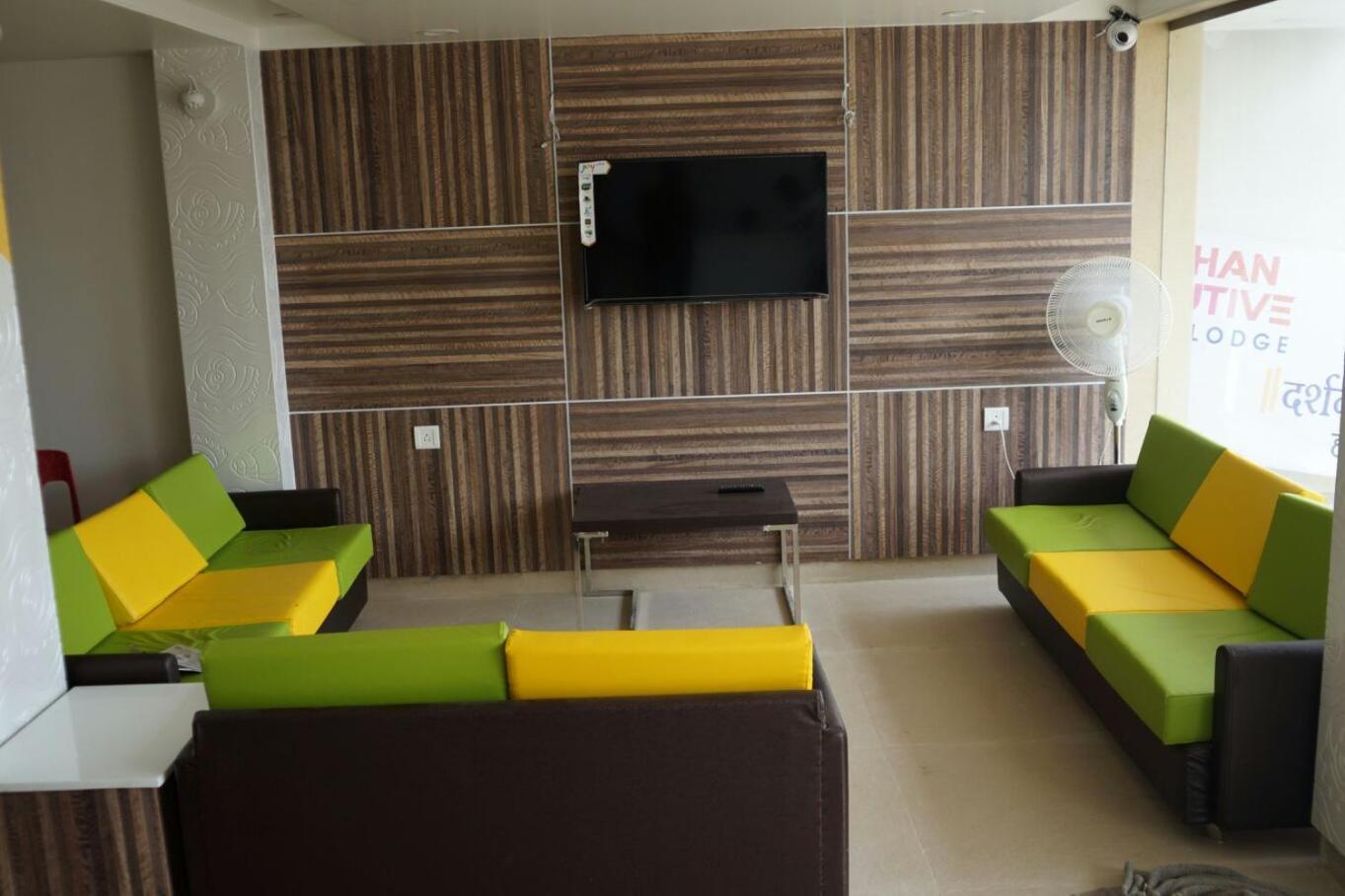 Hotel Darshan Executive Tuljapur Buitenkant foto