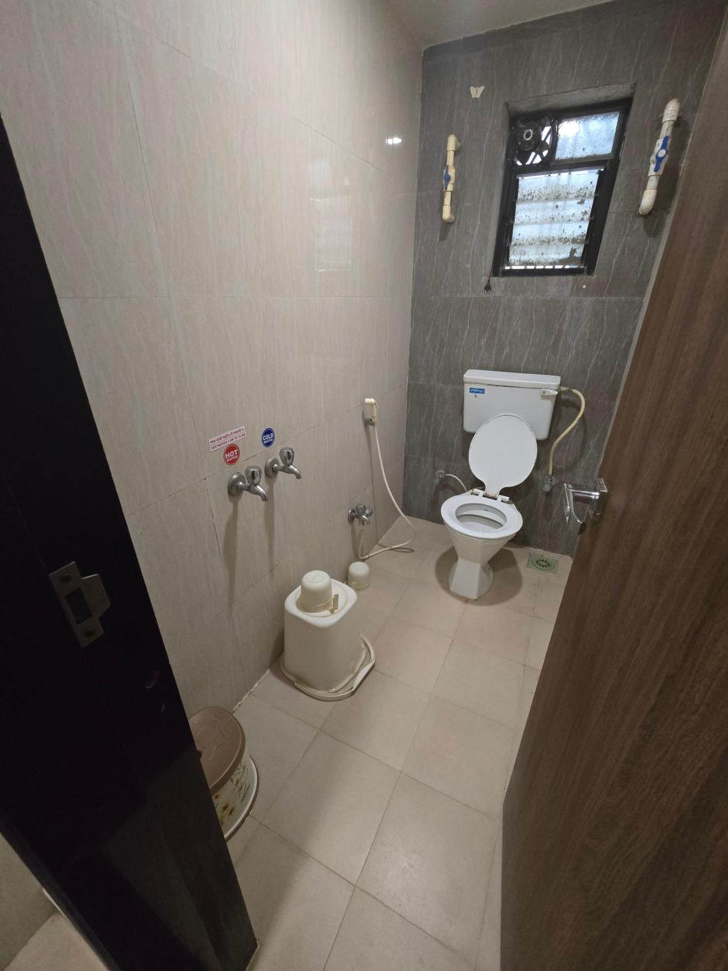 Hotel Darshan Executive Tuljapur Buitenkant foto