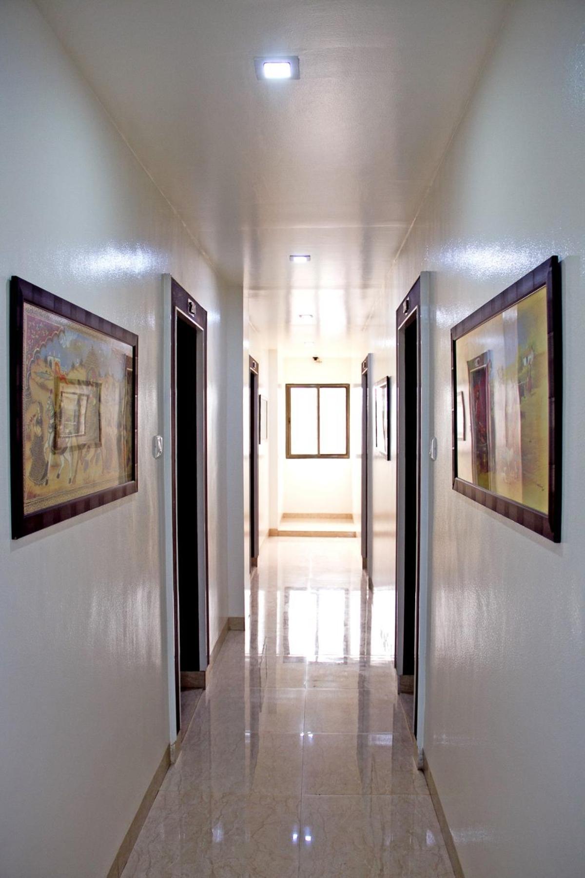 Hotel Darshan Executive Tuljapur Buitenkant foto