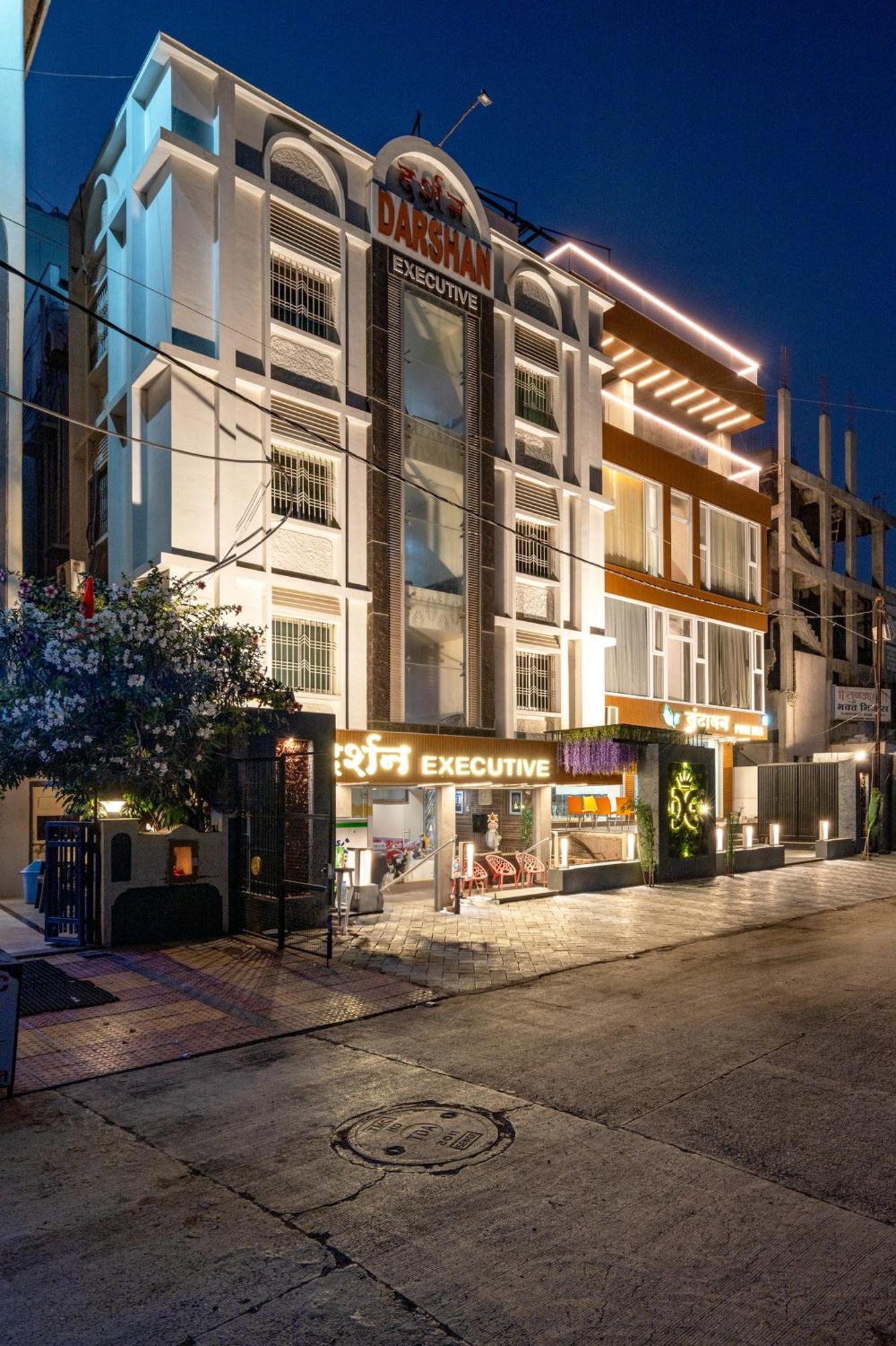 Hotel Darshan Executive Tuljapur Buitenkant foto