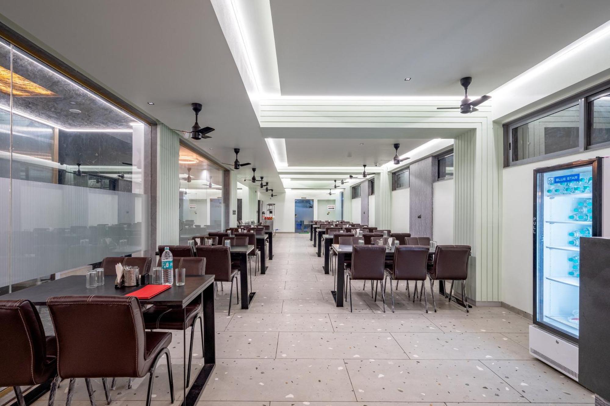 Hotel Darshan Executive Tuljapur Buitenkant foto